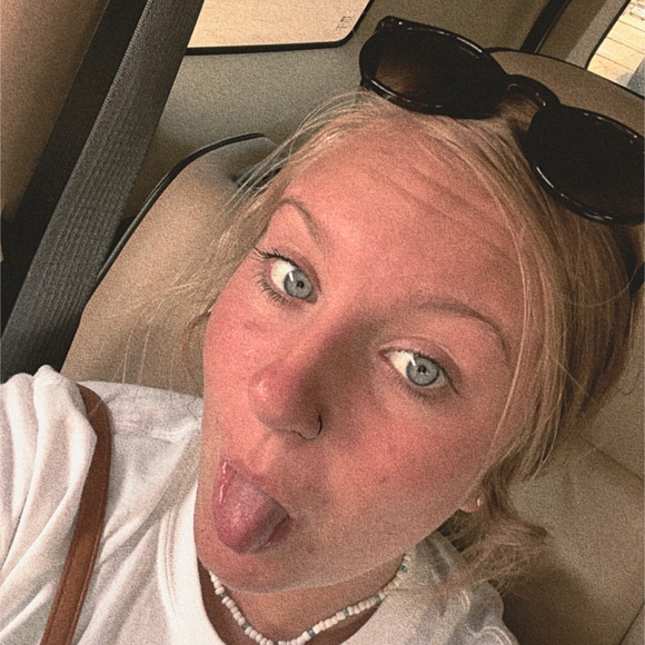 Meet your Posher, Kyleigh - Picture 1 of 1